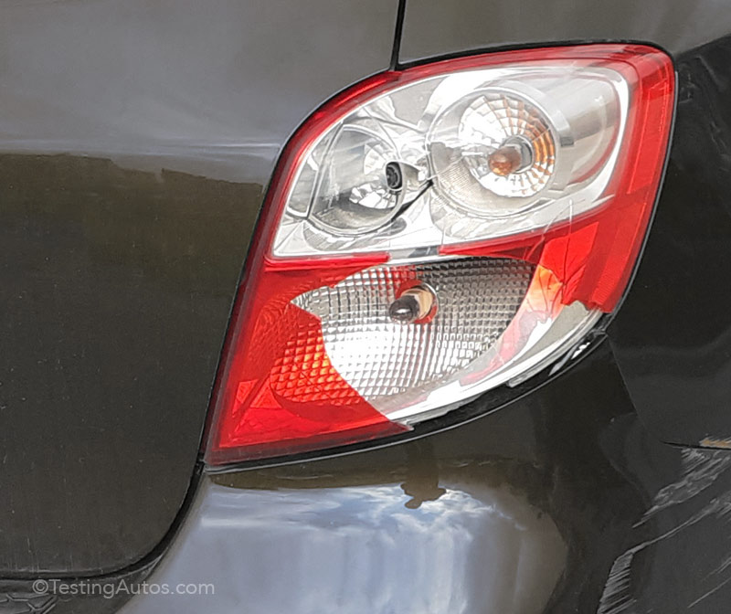 Broken Tail Lights: Where to Get Them Replaced Quickly - In The Garage with